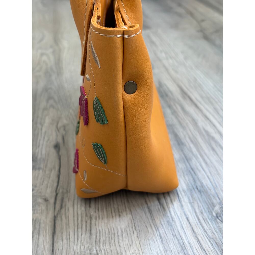 Portland Leather Folklore Small Raindrop Snap Bag Sunflower Yellow w/ Flowers - Picture 7 of 14